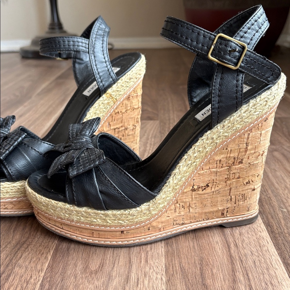 Madden Girl Heels size 9 - Picture 2 of 5